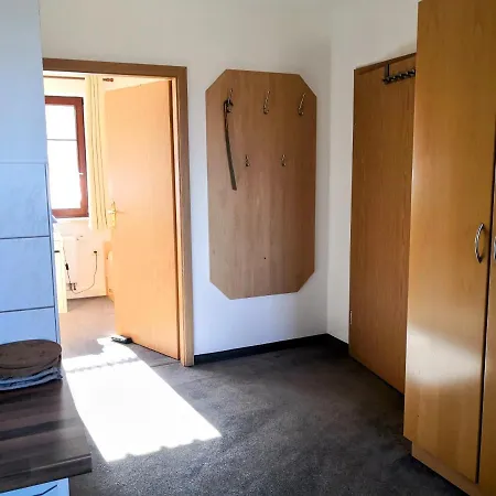 Pumphuts Scheune Nr 1 - 4 Beim Freizeitpark Plohn * Lengenfeld (Saxony)