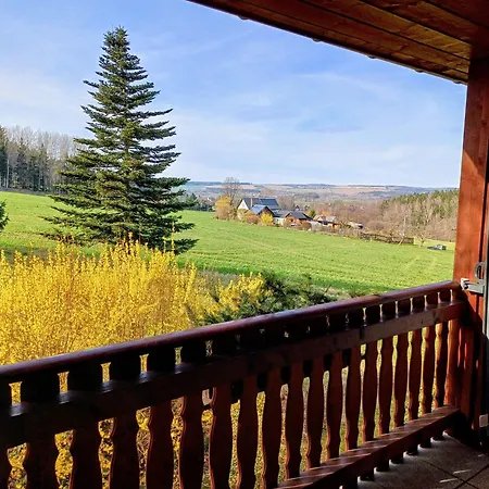 Pumphuts Scheune Nr 1 - 4 Beim Freizeitpark Plohn * Lengenfeld (Saxony)